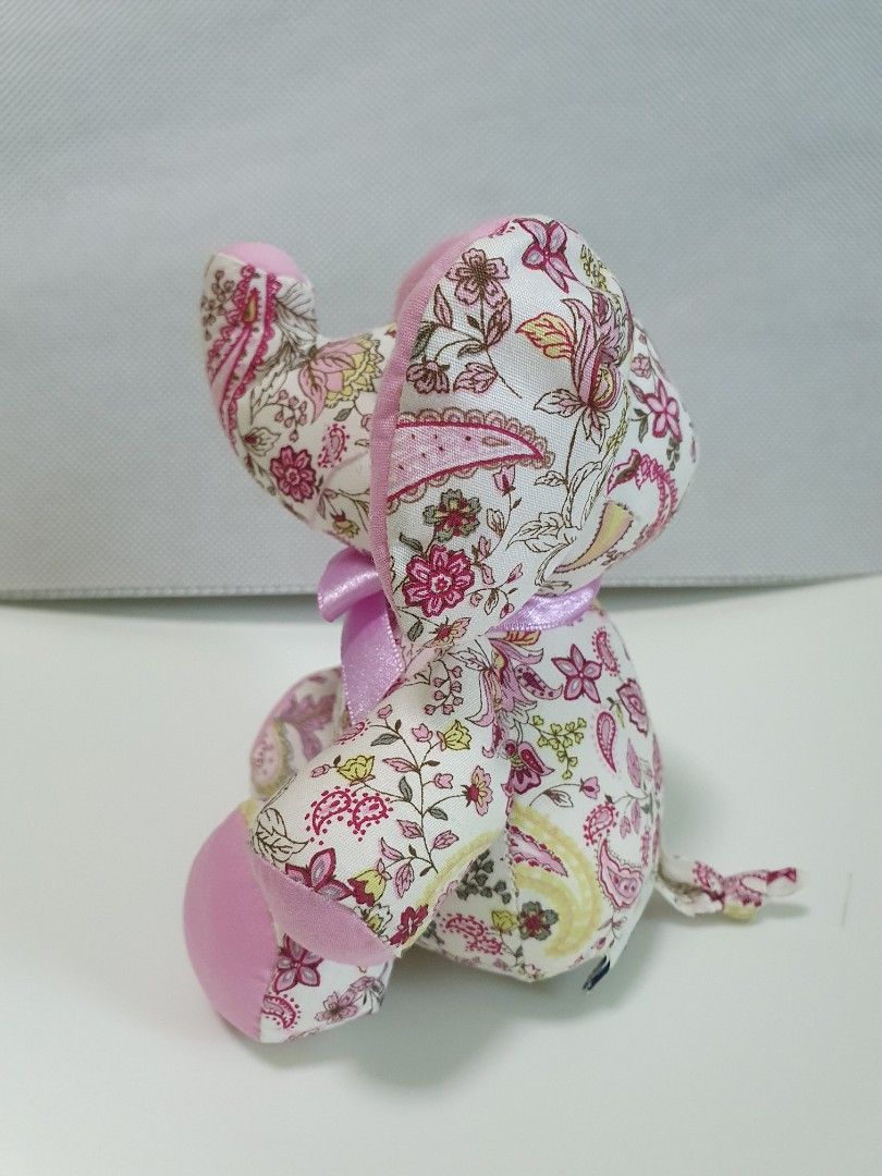 Naraya top elephant doll