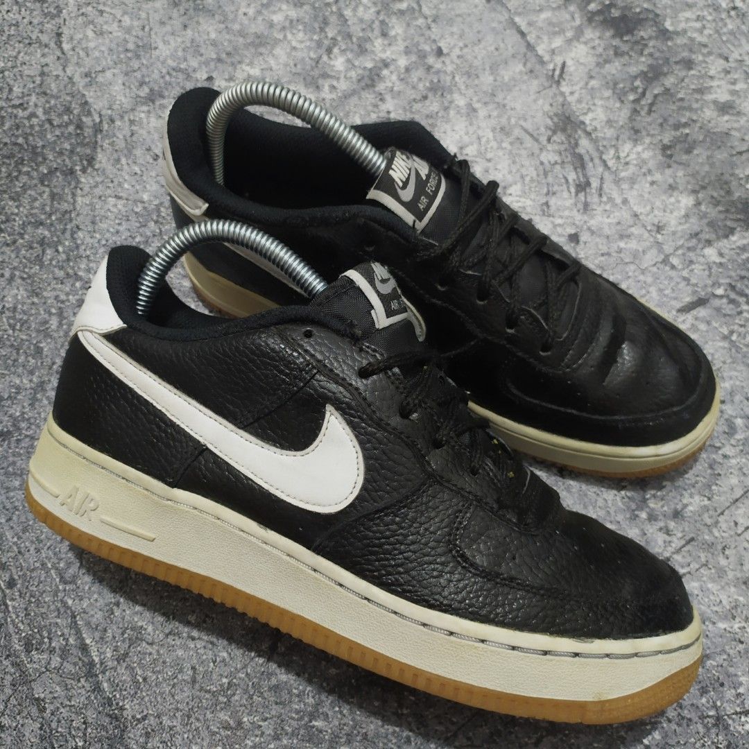 nike air force black and white mens