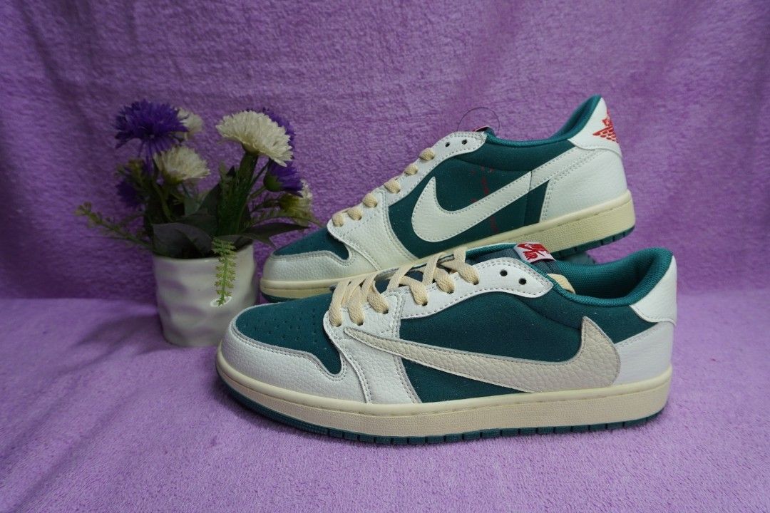 数量限定セール TRAVIS Scott AIR JORDAN 1 low 22.5cm レディース