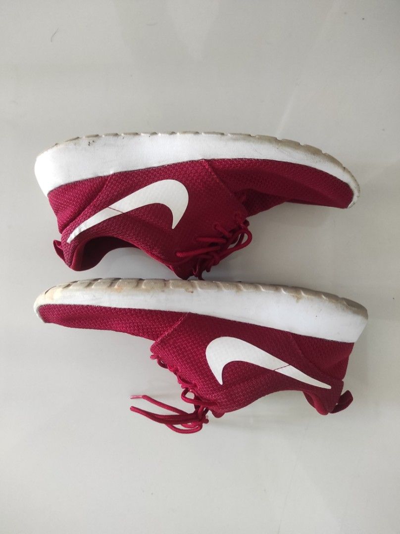 Nike Roshe in Red US8 UK7