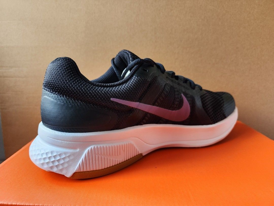 Nike downshifter vs run swift discount