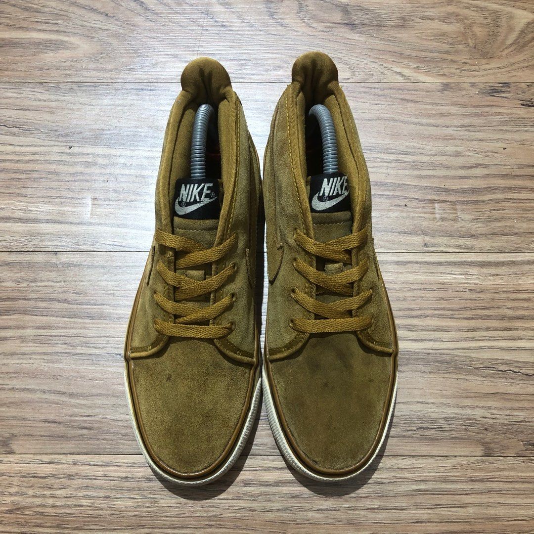 Nike toki mid deals