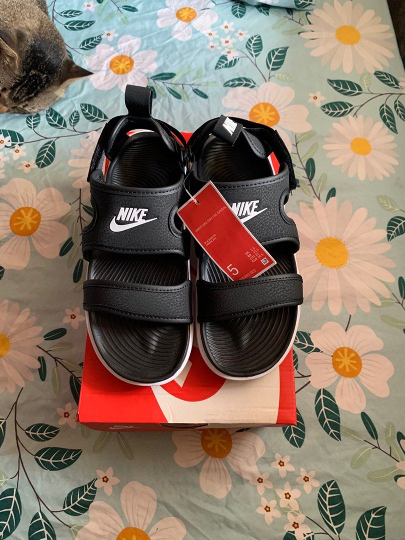 Nike women's owaysis 2025 sandal