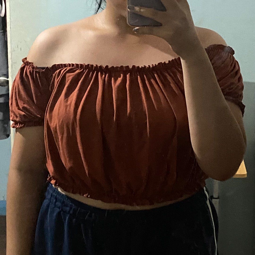 off shoulder top plus size (Category: Blouses) located in Kawit. Submitted by theapotzzz (Listing ID 1236724037, Image 2). Description: L-2XL - worn once or twice .