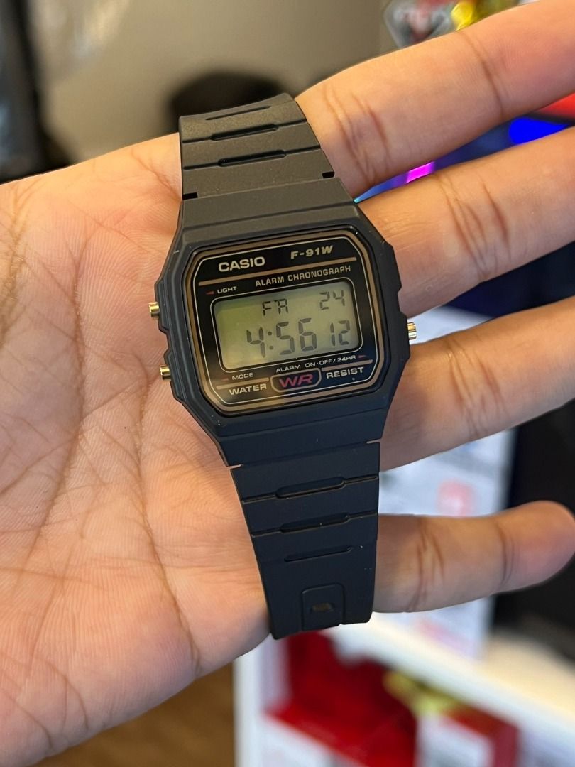 Casio F91WG-9QDF – Orologio Digitale Uomo Donna, Originale Giapponese, Quadrante Dorato