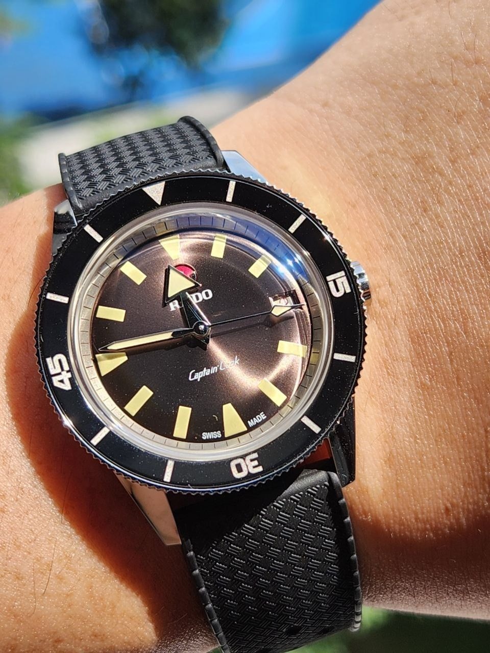 Rado 37mm captain cook hotsell