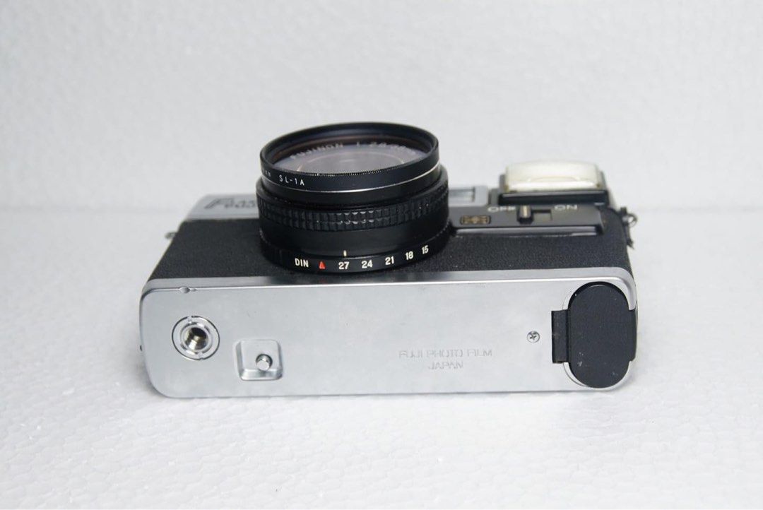 Rare Flash Fujica Film Camera, Photography, Cameras on Carousell
