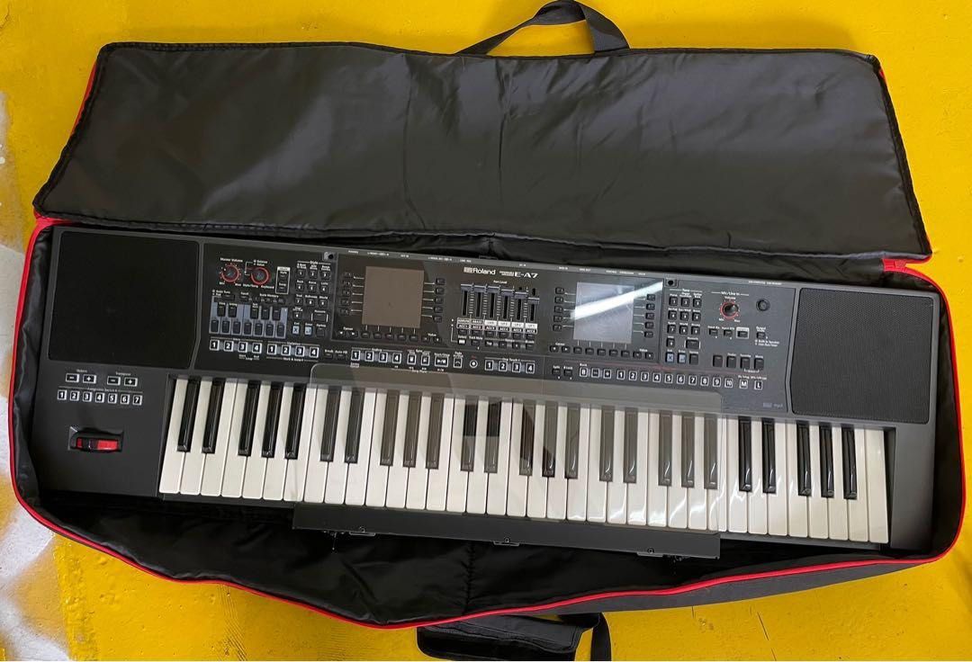 「新品」希少　Roland E-A7 61鍵 電子オルガン Roland E-A7 61 Key Expandable Arranger Keyboard E-A7 B&H Photo
