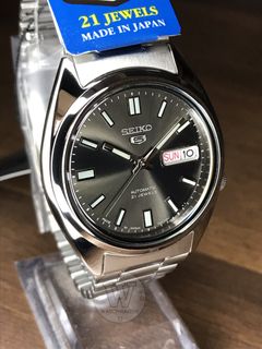 (Category: ) located in . Submitted by watchwagon.com (Listing ID 1236685493, Image 1). Description: .