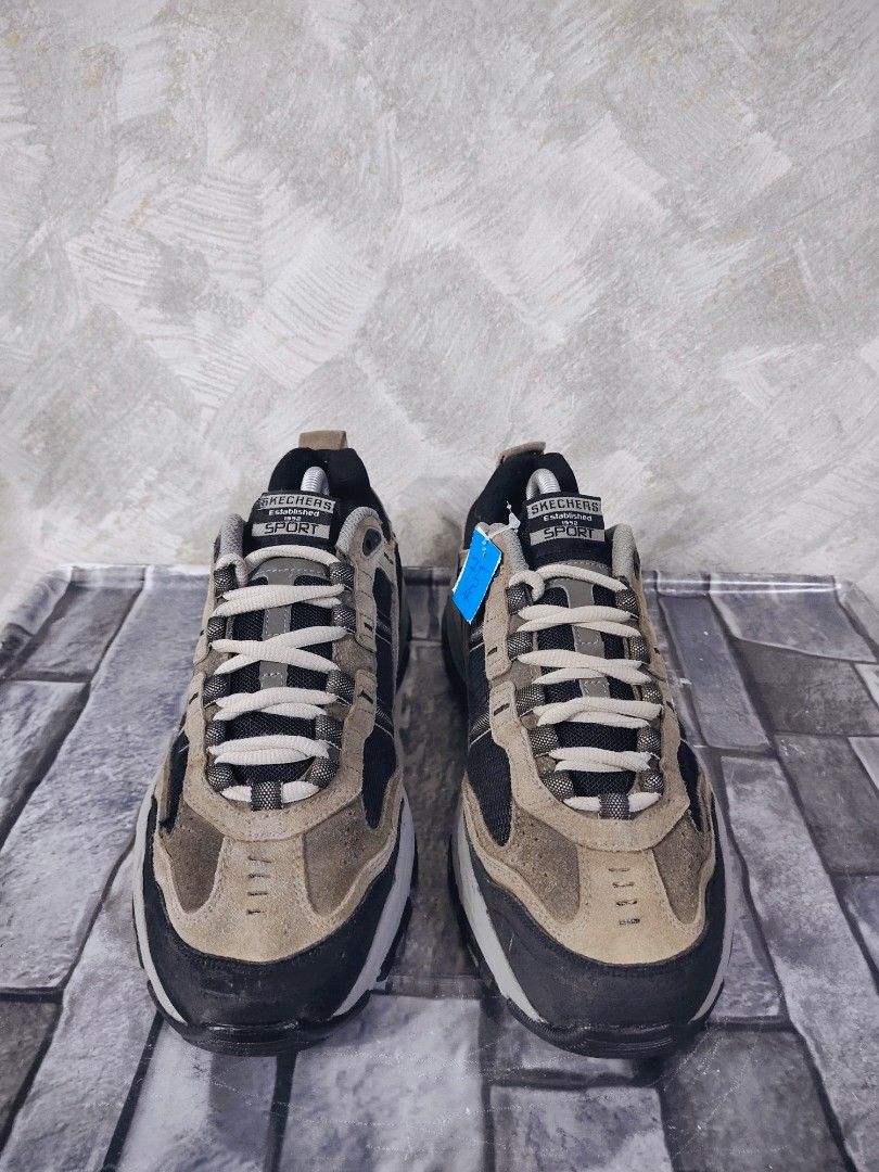 Skechers sport store 7.5