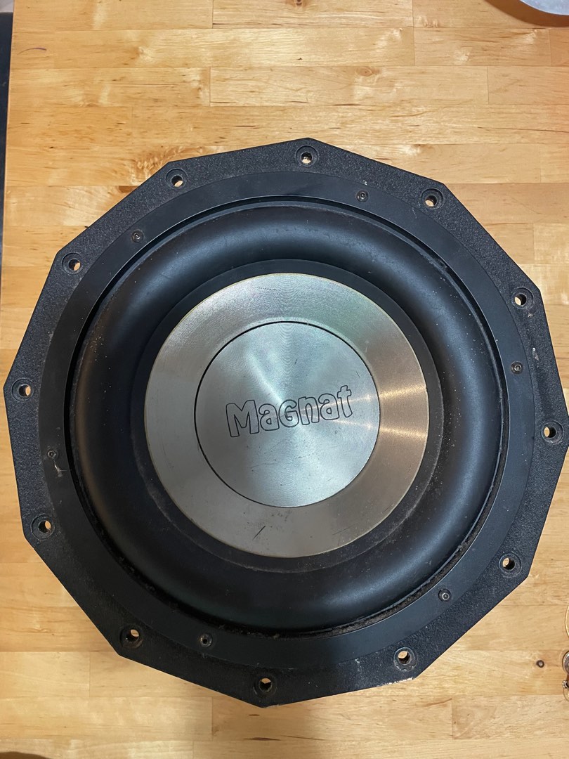 Speaker Magnat 10 subwoofer, Auto Accessories on Carousell