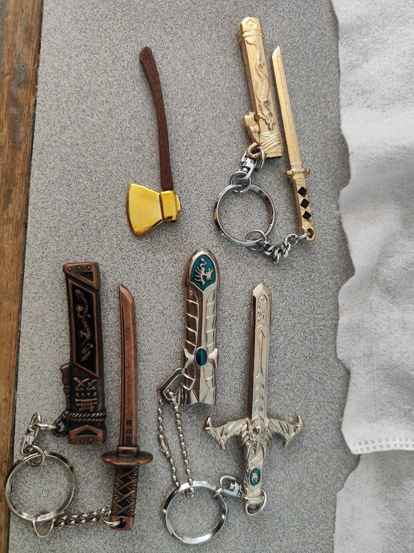 Sword Keychains (Category: J-Wave Merchandise) located in Singapore. Submitted by ra1den (Listing ID 1236596127, Image 1). Description: $8 each, in good condition. Pick up under block.