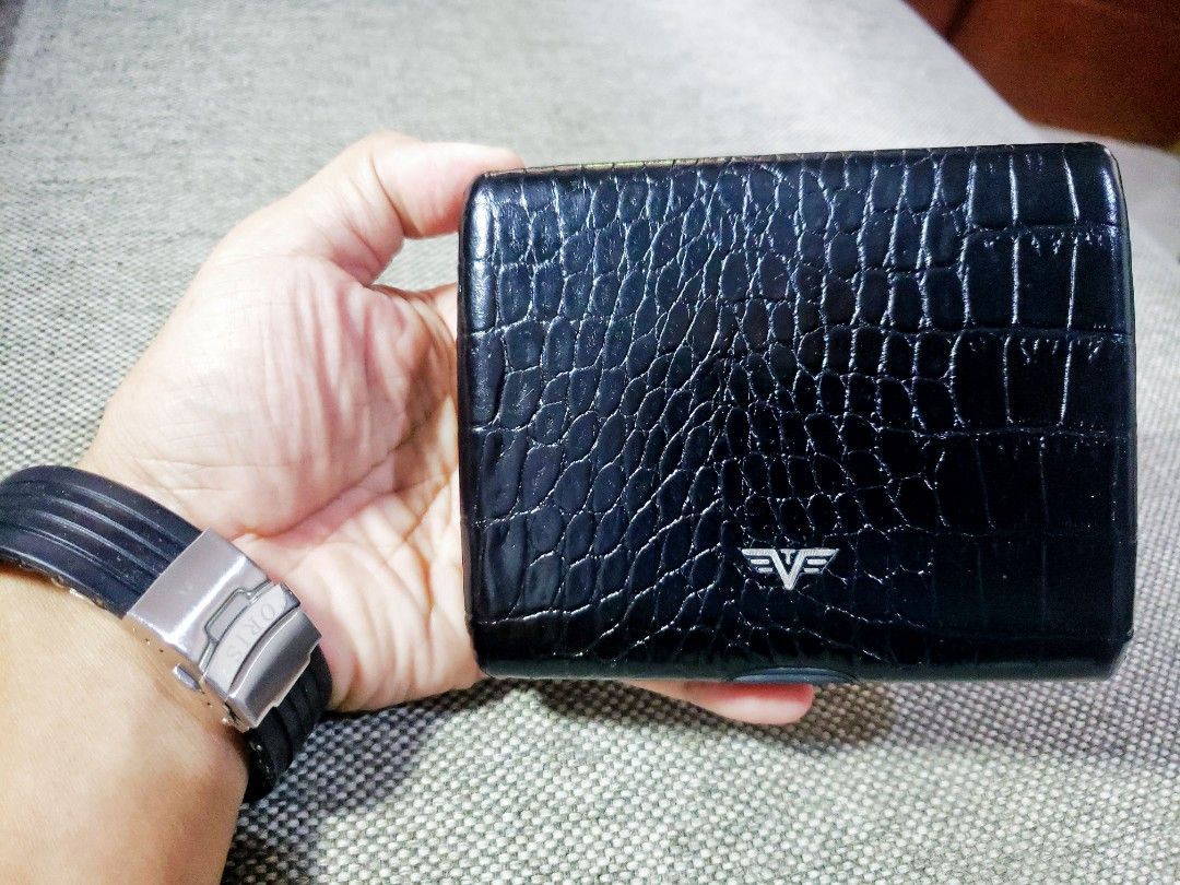 Tru Virtu Hi Tech Wallets, Fesyen Pria, Tas & Dompet , Dompet di Carousell