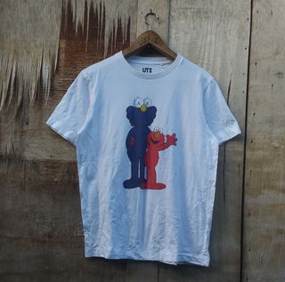Uniqlo x Kaws
