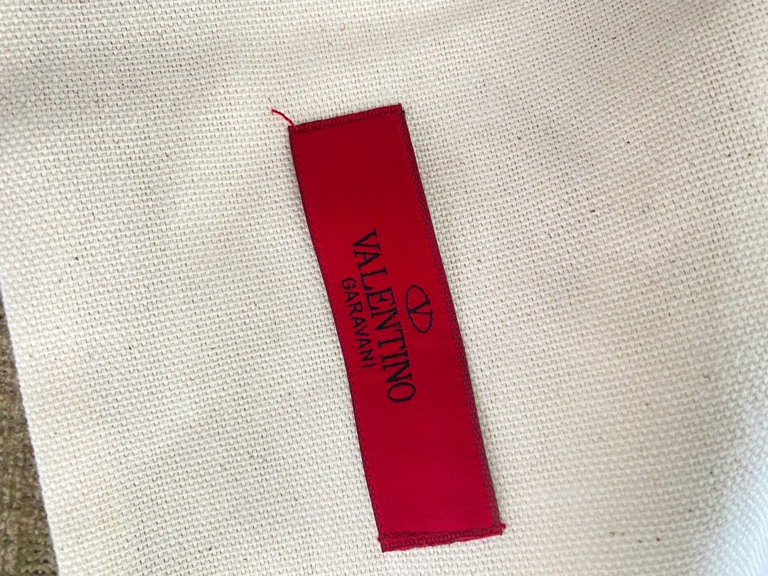 Valentino garavani dust discount bag