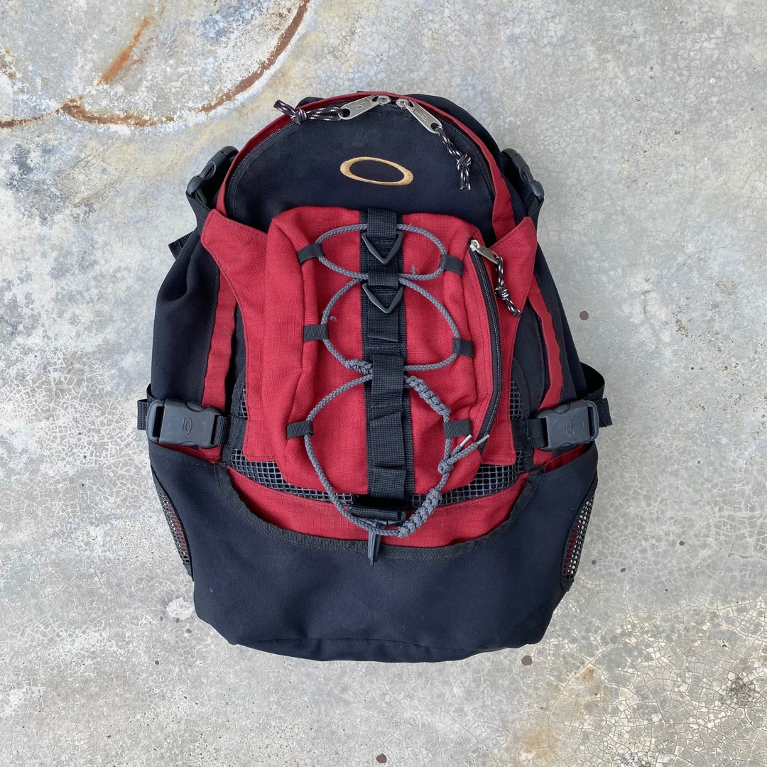90s oakley archive icon backpack-