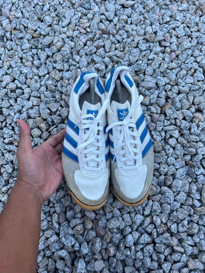 Vintage adidas mens store shoes
