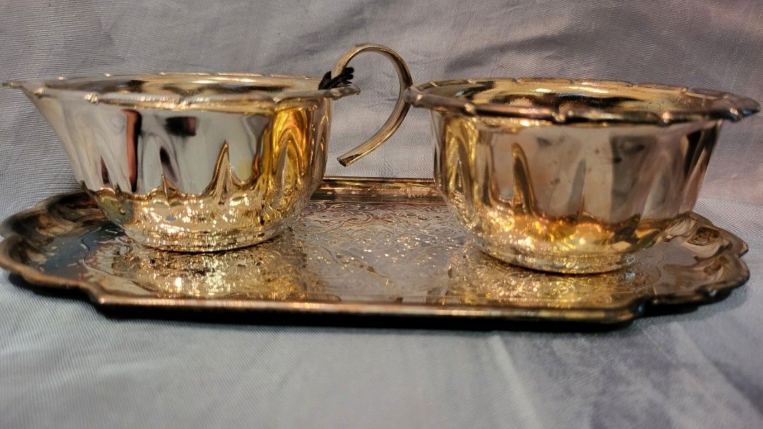 Vintage CUP AND TRAY england (Category: Coffee & Tea Tableware) located in Paranaque City. Submitted by edszz (Listing ID 1236758930, Image 1). Description: Vintage CUP AND TRAY england.