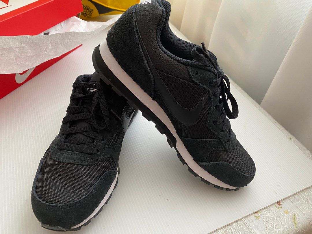 Md runner nike black store