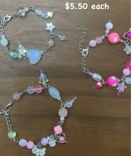 wts yummy beaded custom y2k bracelets / phone charms! 🫧, Women's Fashion,  Jewelry & Organisers, Bracelets on Carousell