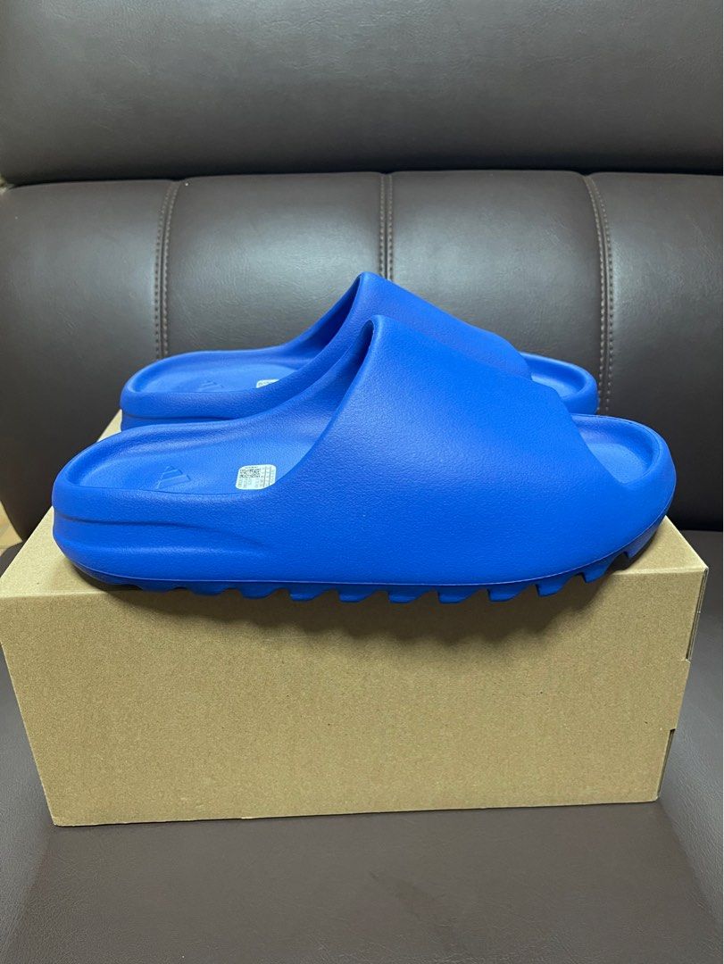 Yeezy Slides blue Azure, Men's Fashion, Footwear, Flipflops and Slides on  Carousell