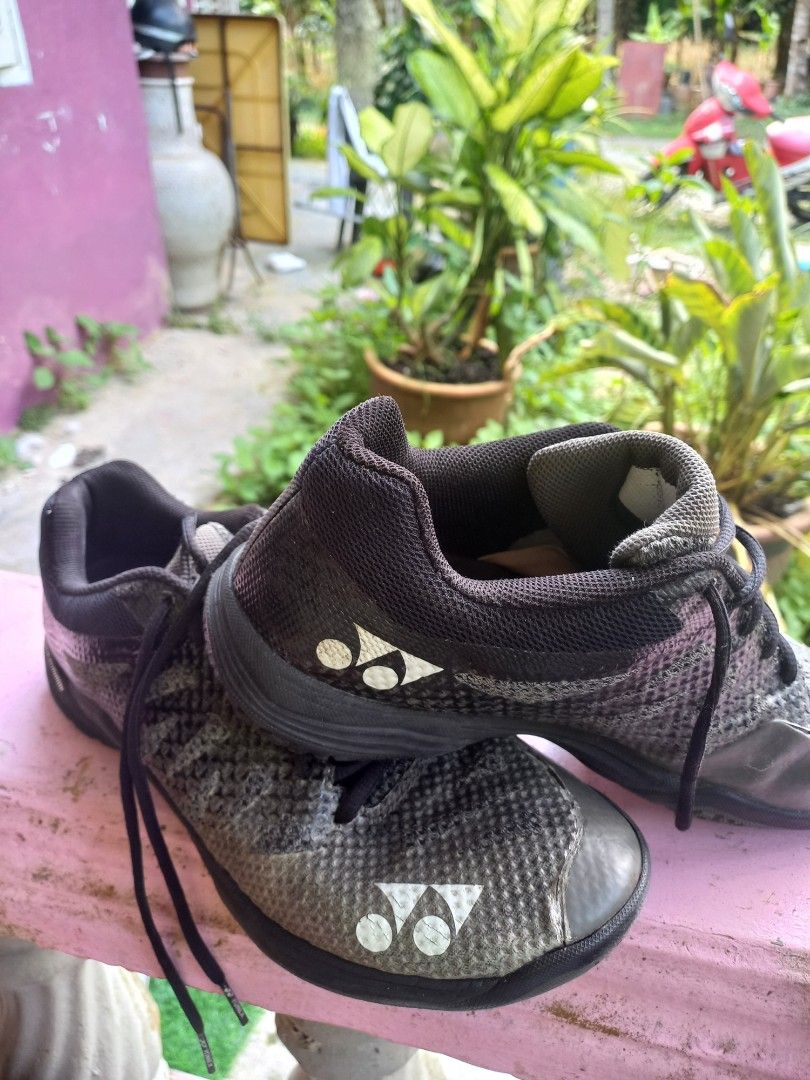 Kasut yonex clearance aerus 3