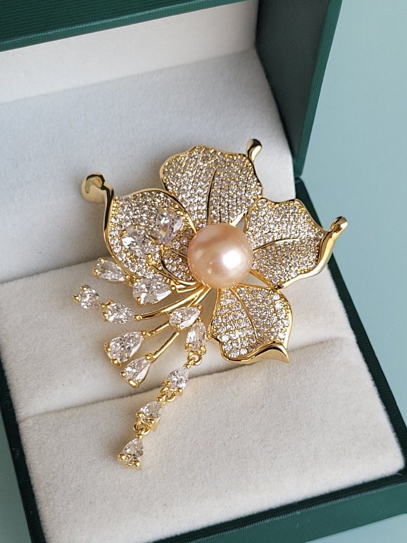 Real flower brooch shop