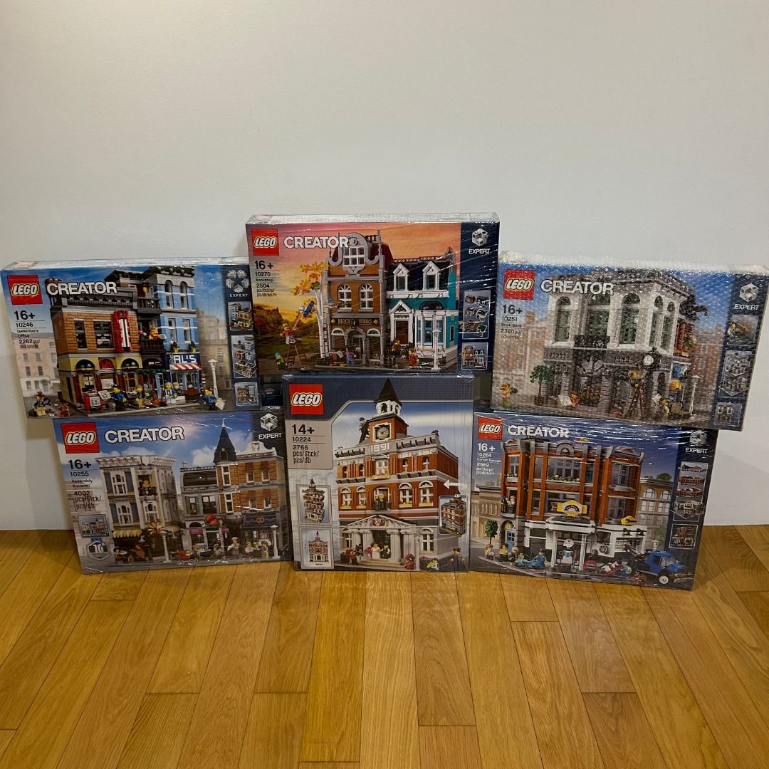 Assembly hall sales lego set