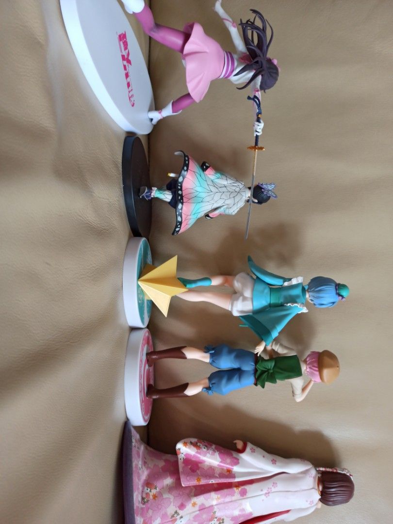 景品(雷姆，拉姆，雪之下雪乃，櫻島麻衣，利姆露， 間桐櫻，明日香，亞絲娜，水原千鶴，蝴蝶忍，加藤惠，R姐,天宮櫻), 其他, 其他- Carousell