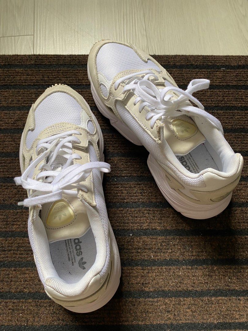 Adidas Falcon size 38