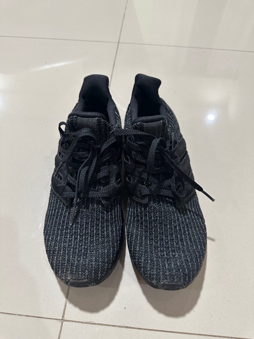 adidas ultraboost 3.0, Fesyen Pria, Sepatu , Sneakers di Carousell