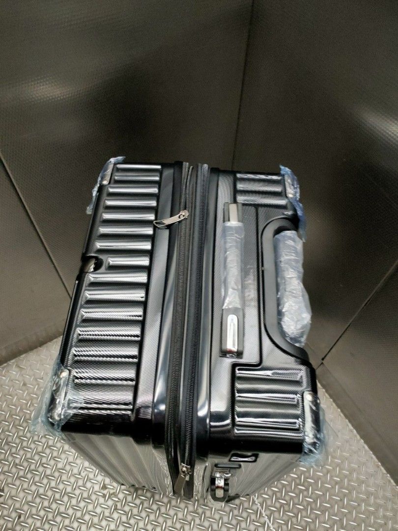 ALL NEW 26 inch LARGE size 30 kgs expandable suitcase, black check in