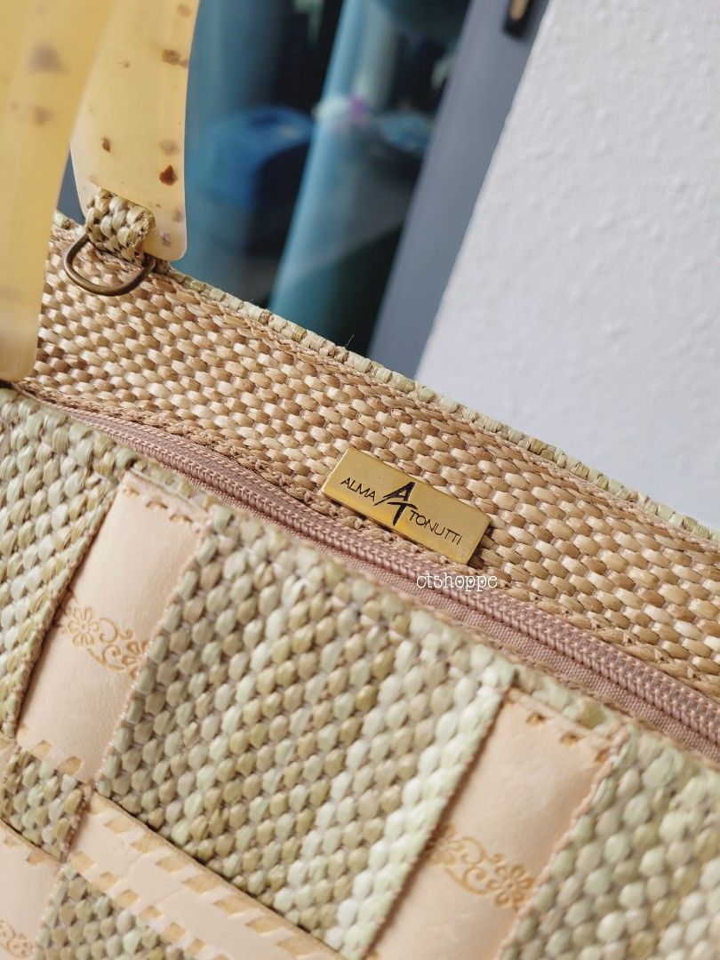 Alma Tonutti Italian Woven Handbag, Women's Fashion, Bags & Wallets, Purses  & Pouches on Carousell