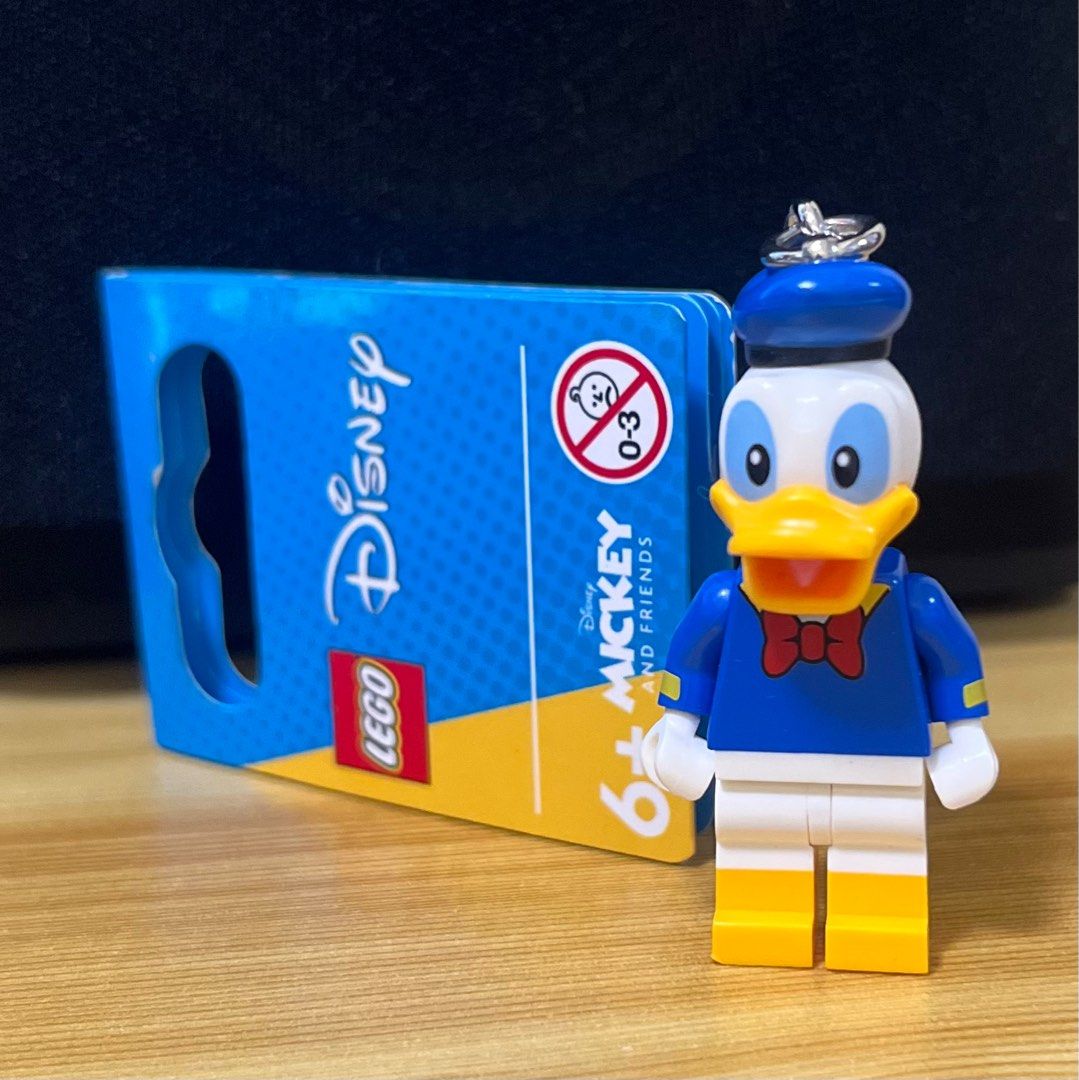 AUTHENTIC Lego Disney Minifigure Donald Duck Keychain, Hobbies & Toys