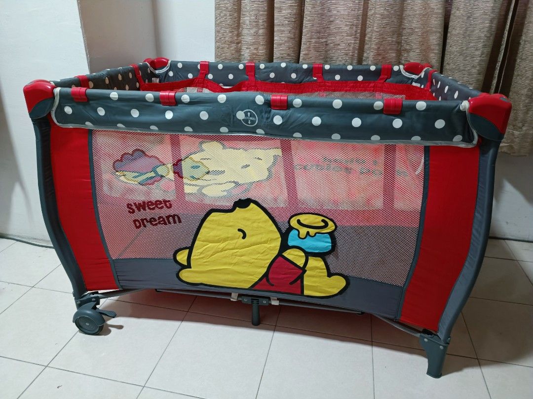 Baby Cot Disney cuties Winnie The Pooh, Babies & Kids, Baby Nursery
