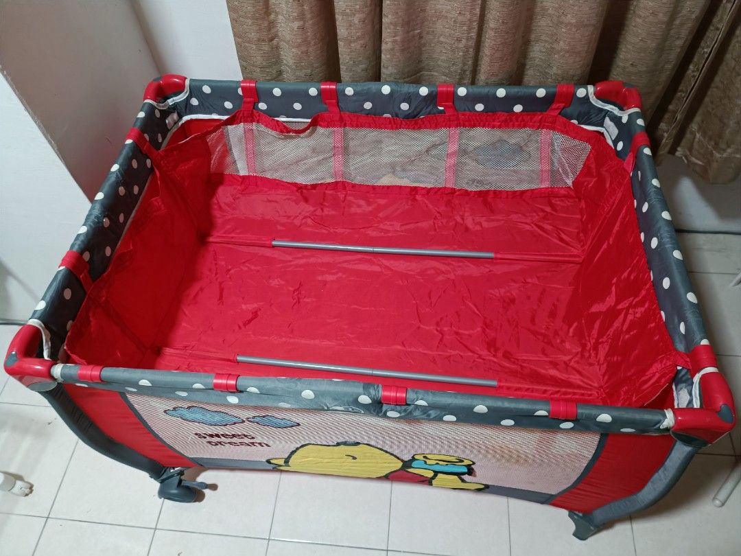 Baby Cot Disney cuties Winnie The Pooh, Babies & Kids, Baby Nursery