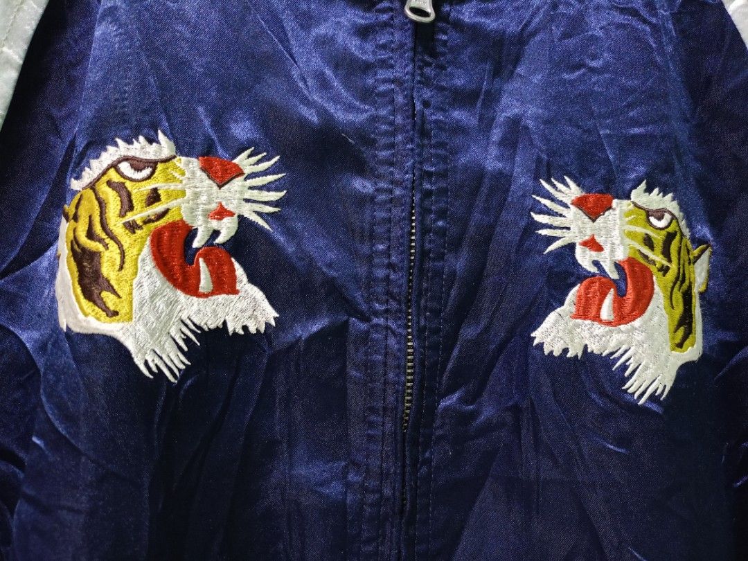 Souvenir Jacket SUKAJAN Japanese Traditional Vintage Bomber Jacket - Koi  Fish and Chrysanthemum Embroidery