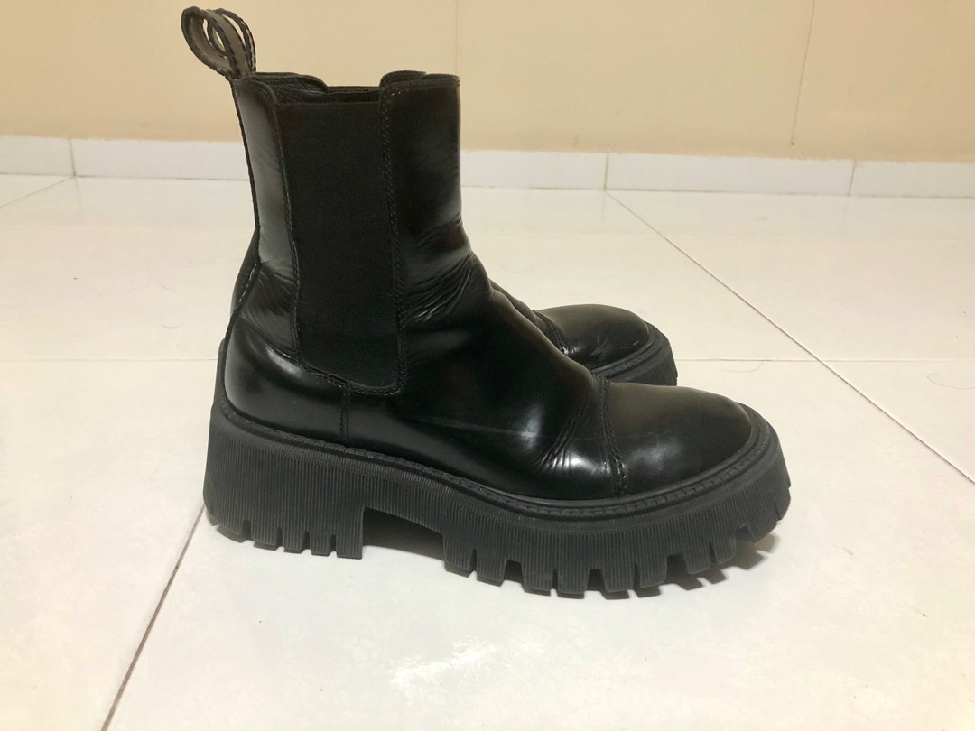 Chelsea boots clearance balenciaga