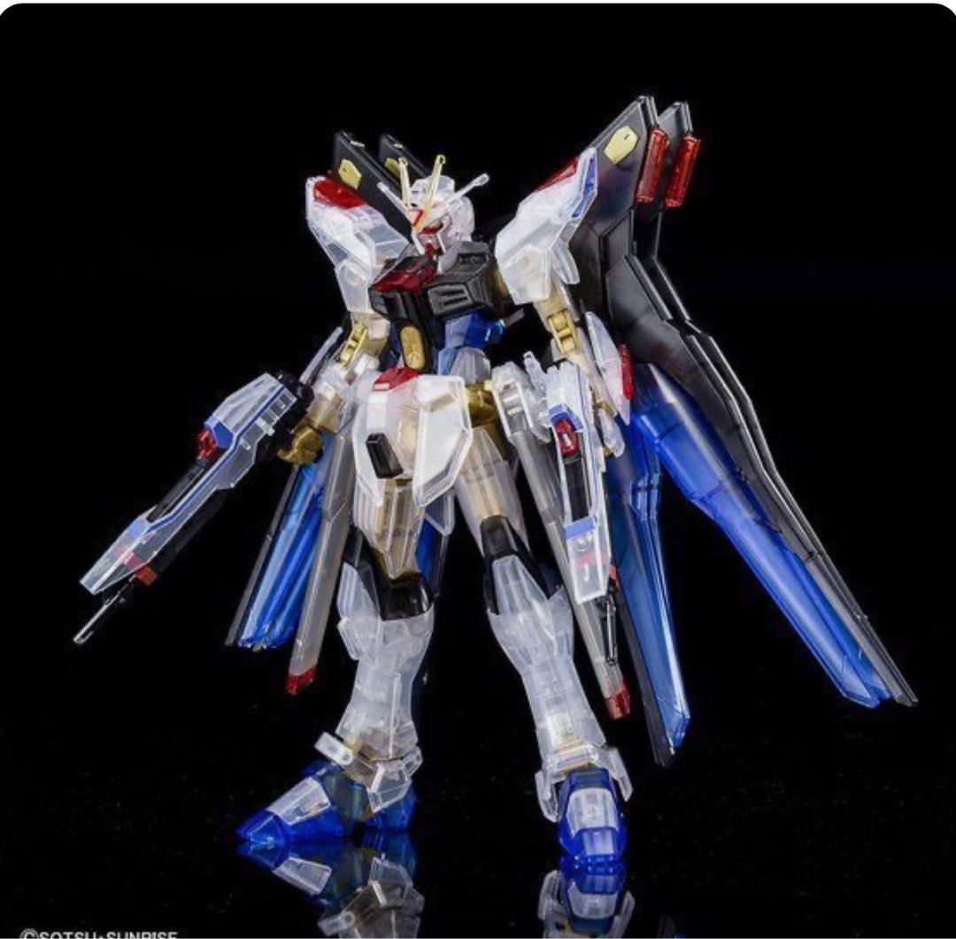 Bandai ZGMF-X20A Strike Freedom Gundam HG - Clear Color (Category: Gundam Model Kits) located in Singapore. Submitted by maxinelove (Listing ID 1236957828, Image 2). Description: Brand new.