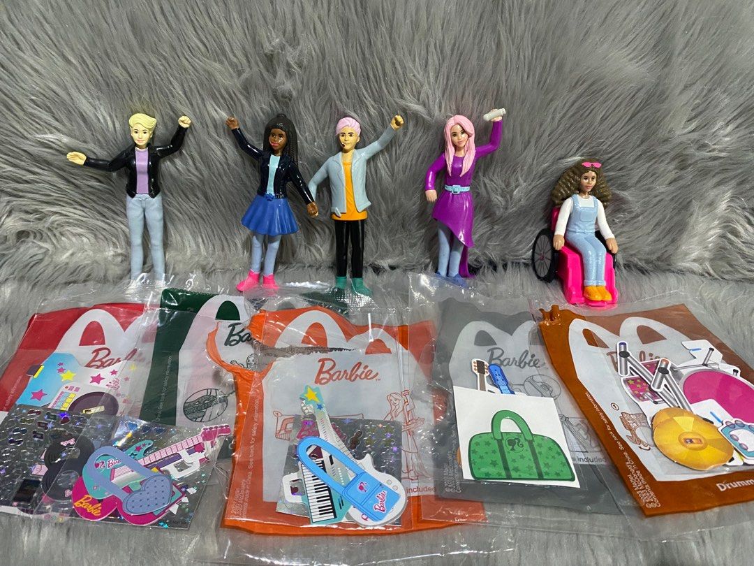 Happy meal mcd barbie shop
