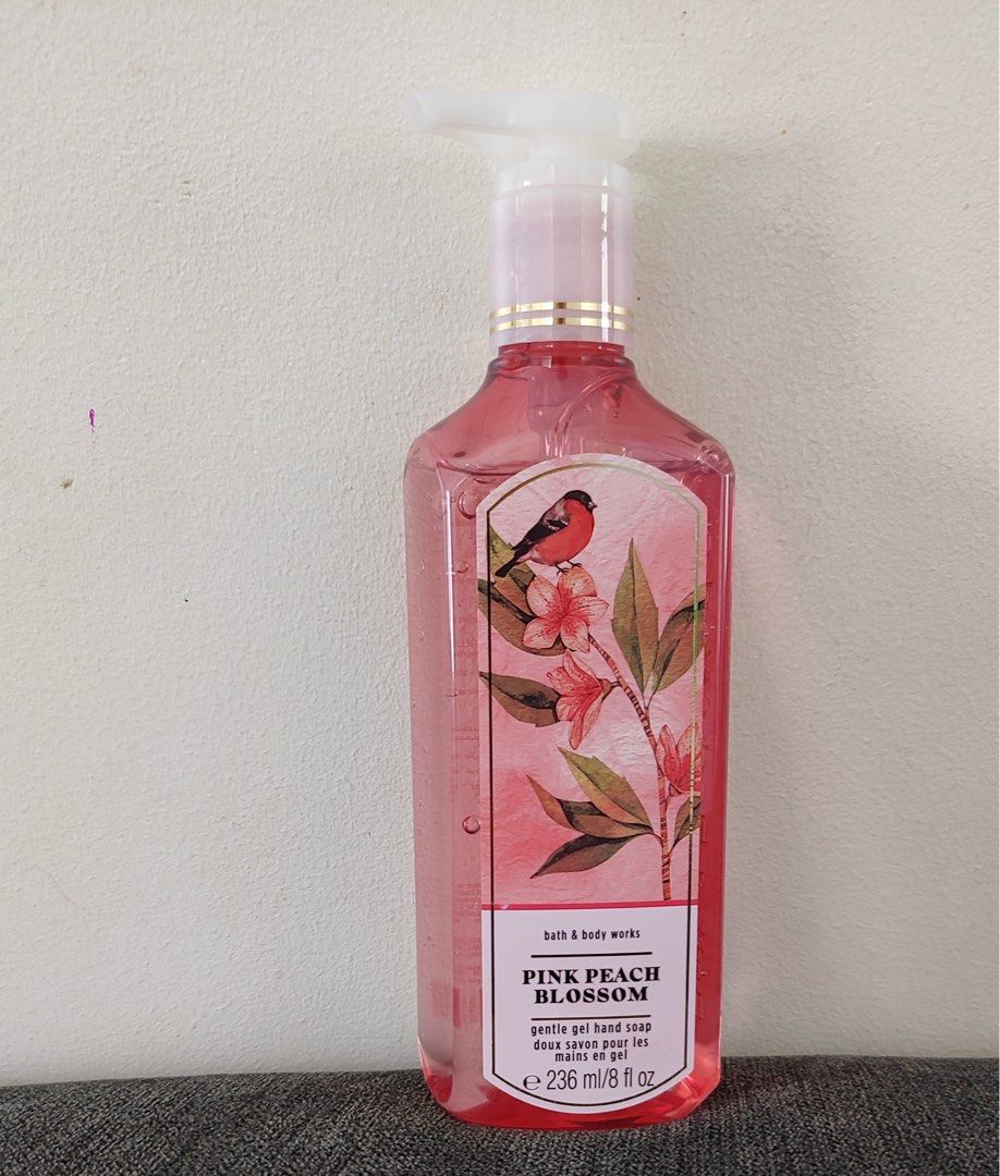 Bath and Body Works 2 for 600 (Category: Hands & Nails) located in Bacoor. Submitted by reesedrich07 (Listing ID 1236968042, Image 2). Description: Bath and body works Gentle gel hand soap & Gentle foaming hand soap 350php per piece 600php for 2 pieces Gcash or BPI Add shipping fee .