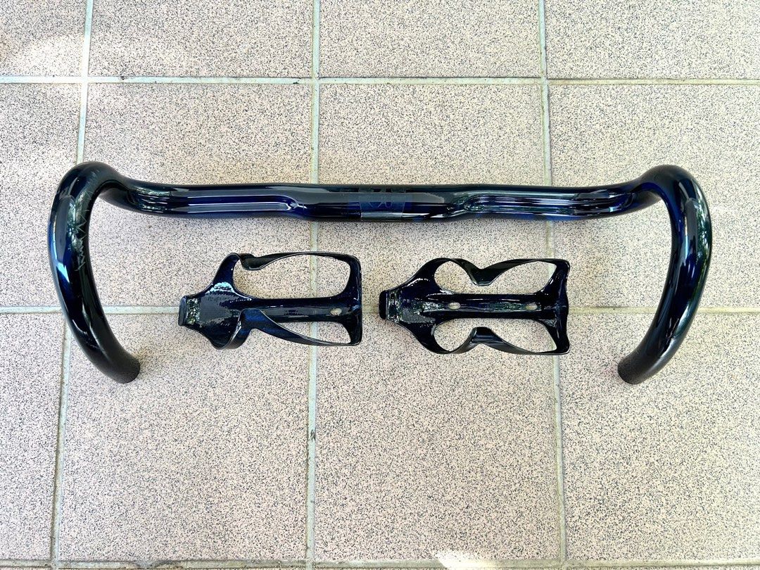 BEAST Ultra Handlebar & BEAST Bottle Cages, Sports Equipment, Bicycles