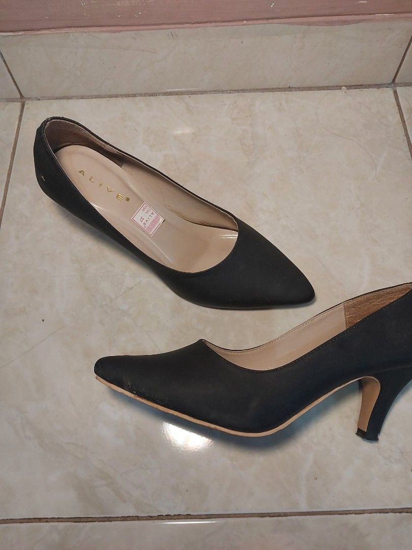 4 5 heels in cm