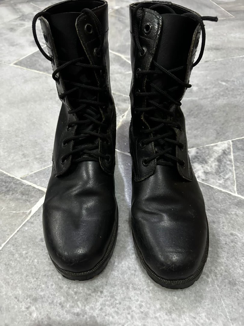 Bomba boots, Men's Fashion, Footwear, Boots on Carousell