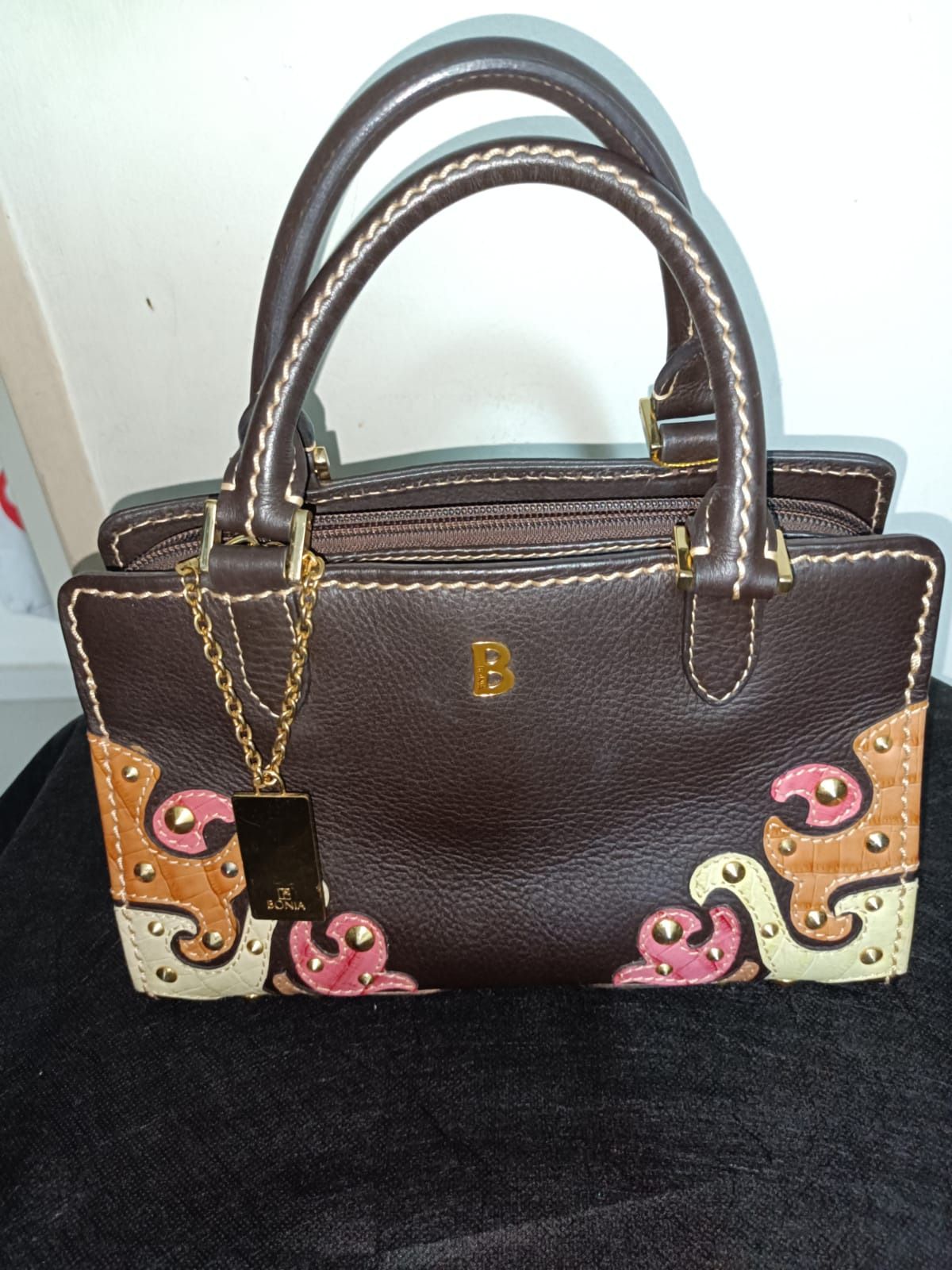 Bonia Limited Edition Full Leather Handbag, Women's Fashion, Bags &  Wallets, Purses & Pouches on Carousell
