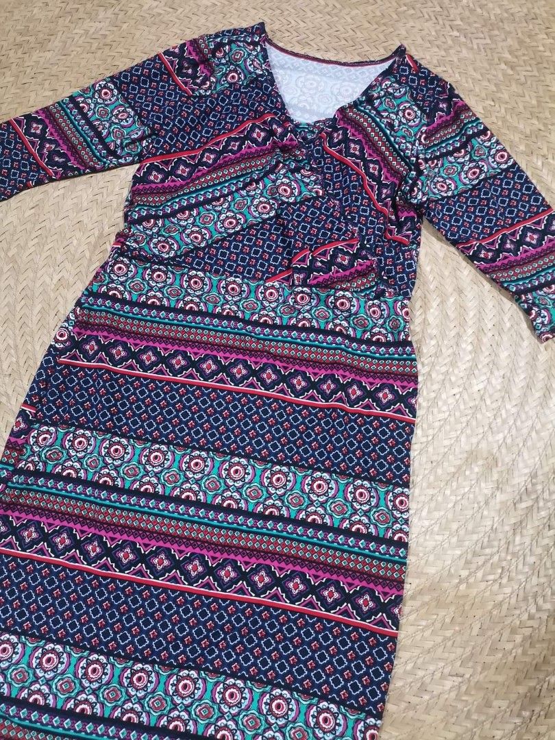 Breast Feeding Dress (Category: Dresses) located in Cavite. Submitted by takeyourpick2020 (Listing ID 1236904985, Image 3). Description: Breast Feeding Dress Fits Small to Large frame Like New 280 each Take both for 500 Super nice ng tela neto susunod sa hubog ng katawan..