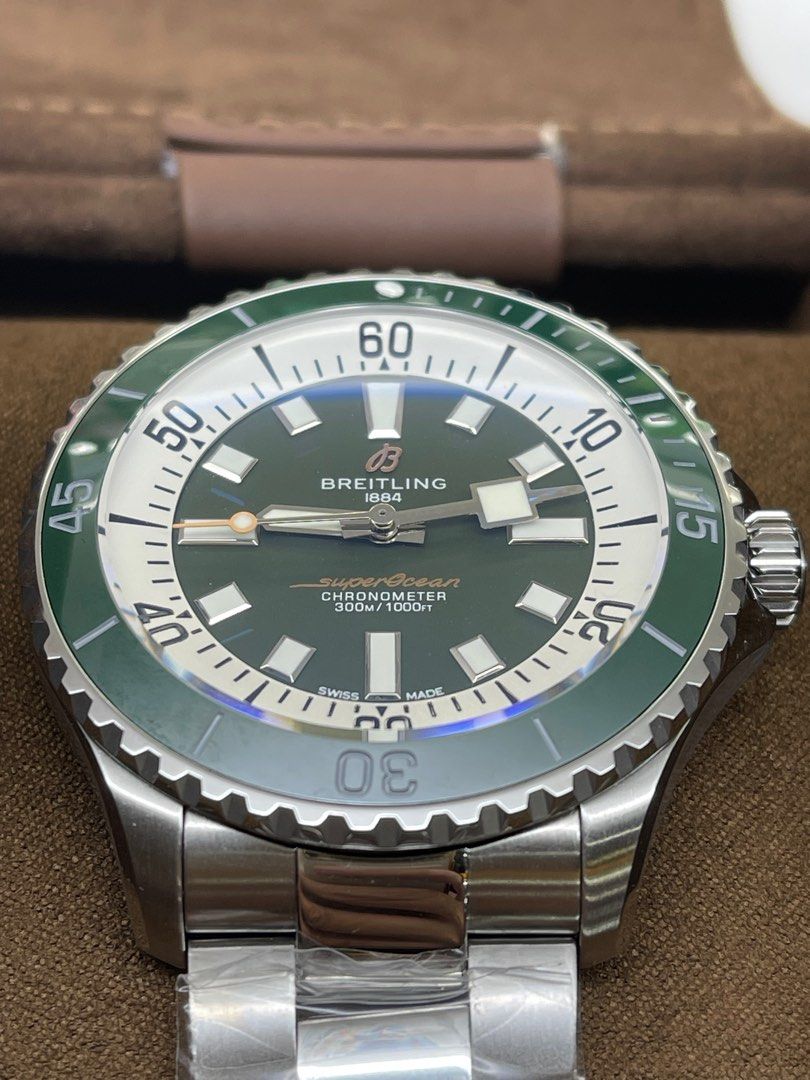 Breitling Superocean (Category: Watches) located in Kuala Lumpur. Submitted by swift.wickkie (Listing ID 1236856489, Image 2). Description: Original Breitling Superocean 44mm automatic Ceramic bezel Crystal sapphire glass Stainless steel Bracelet Rm5800 full set with. Box 2 years seller warranty READY STOCK NOW!.