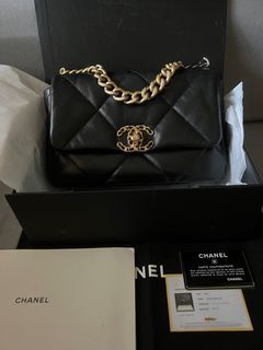 Chanel 19