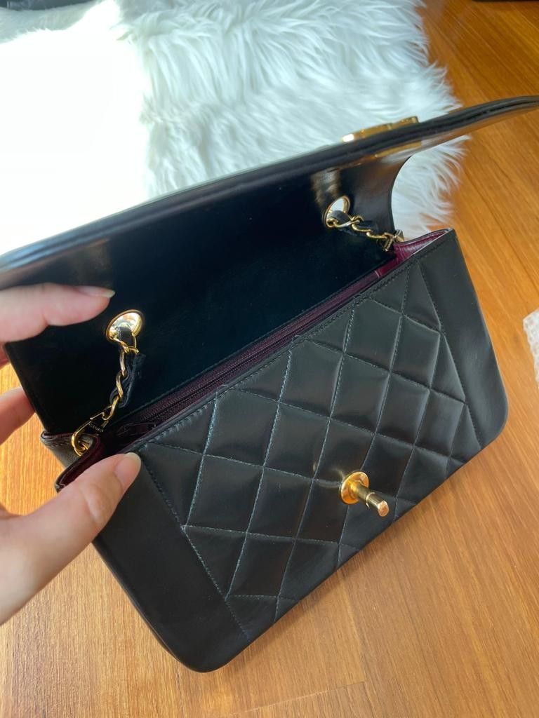 Chanel diana sales medium