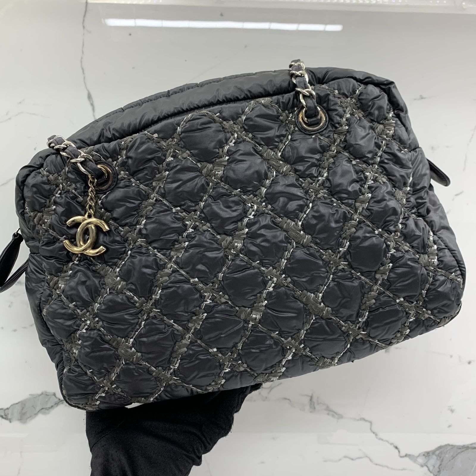 CHANEL NYLON BLACK NO.14 NO CARD SHOULDER BAG 237016165 WE, Luxury, Bags &  Wallets on Carousell